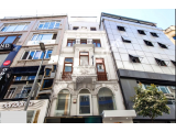 istanbul un en gözde bölgesi şişli de konumu mükemmel 7 katlı ultra lüx faal otel mülkü ile beraber satılıktır
